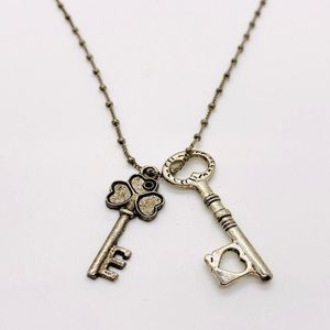 VINTAGE Anne Koplik • Silvertone Key Charm Chain Necklace OS